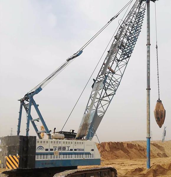 孔內(nèi)深層超強夯工法成樁全自動化設備